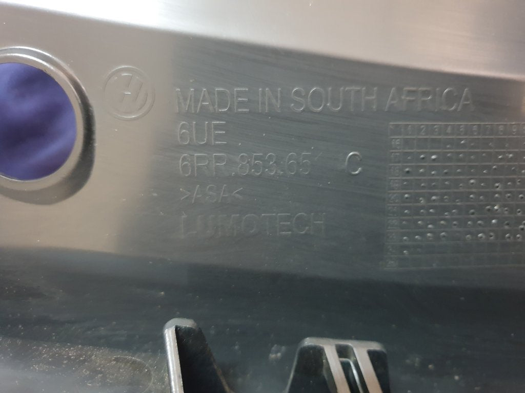 Volkswagen Polo 2018, 2019, 2020, 2021, 2022, 2023 Radiator Grille - Deep abrasion, Wear and Tear, Broken badge