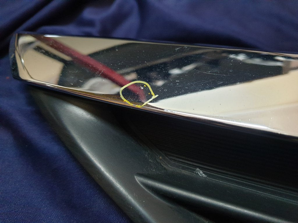 Toyota Etios Radiator Grille - Wear and Tear, No bottom chrome, Chrome scratched