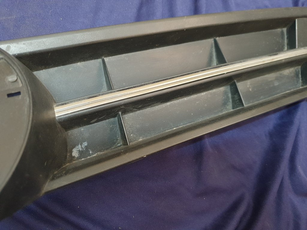 Volkswagen Polo RLine Radiator Grille - Light Wear and Tear, "Rline" Badge chipped