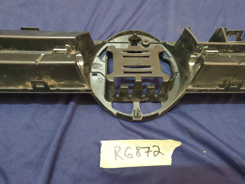 Volkswagen Polo RLine Radiator Grille - Light Wear and Tear, "Rline" Badge chipped