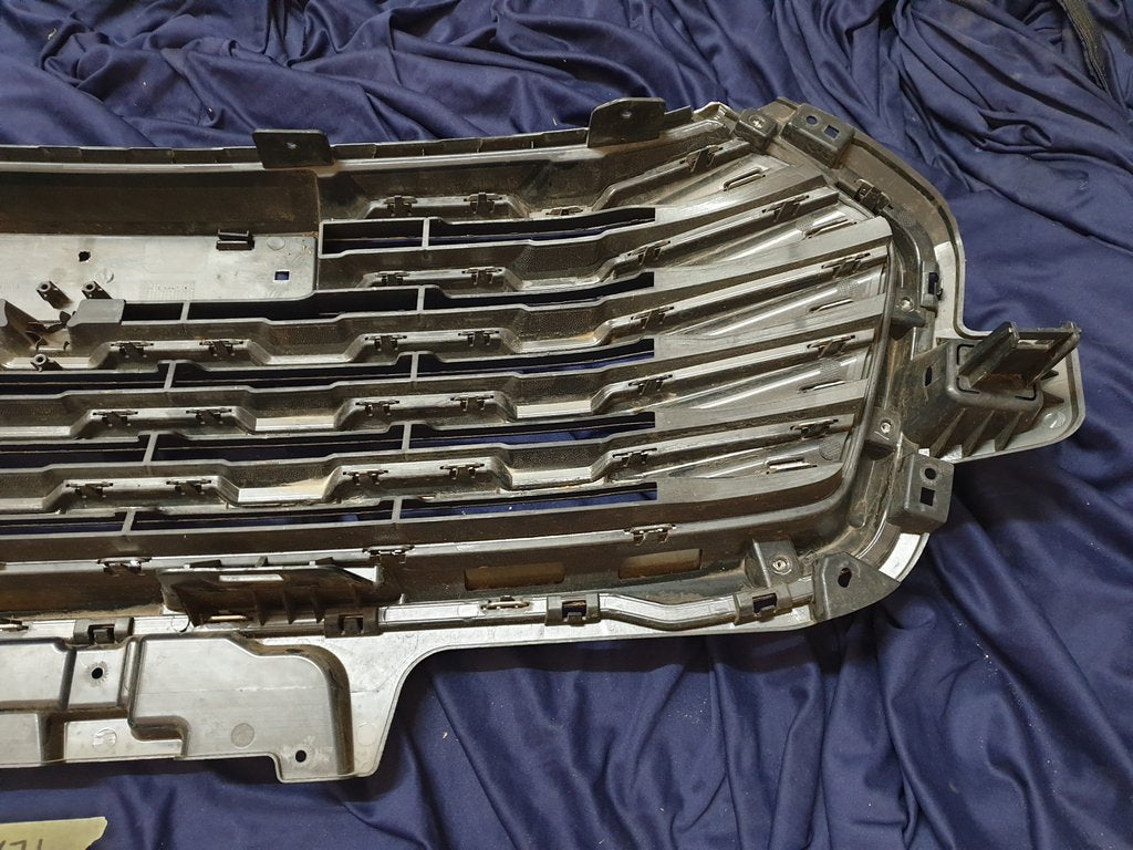 Haval Jolion Radiator Grille - Light Wear and Tear