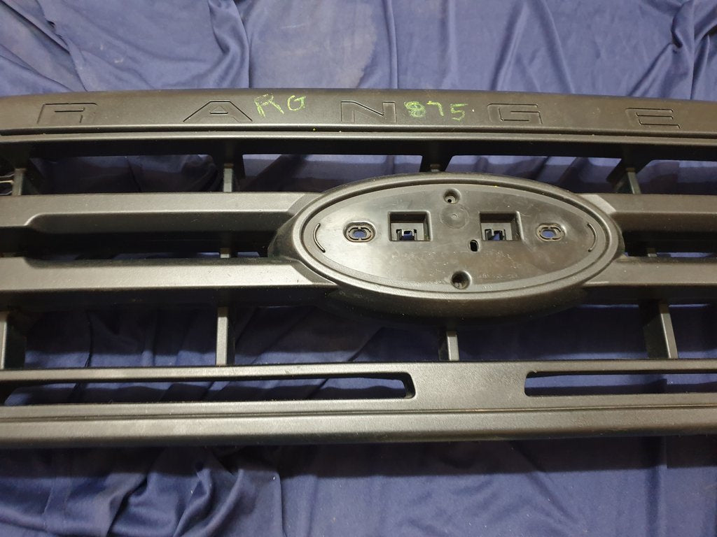 Ford Ranger Radiator Grille - Light Wear and Tear