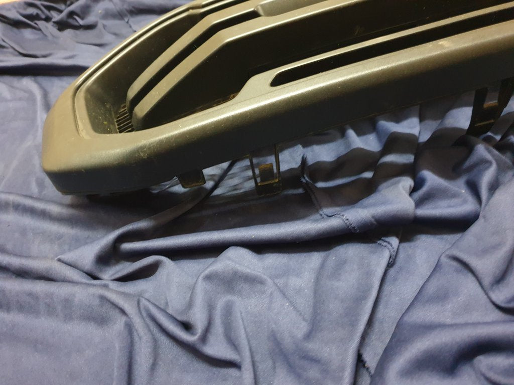 Ford Ranger Radiator Grille - Light Wear and Tear