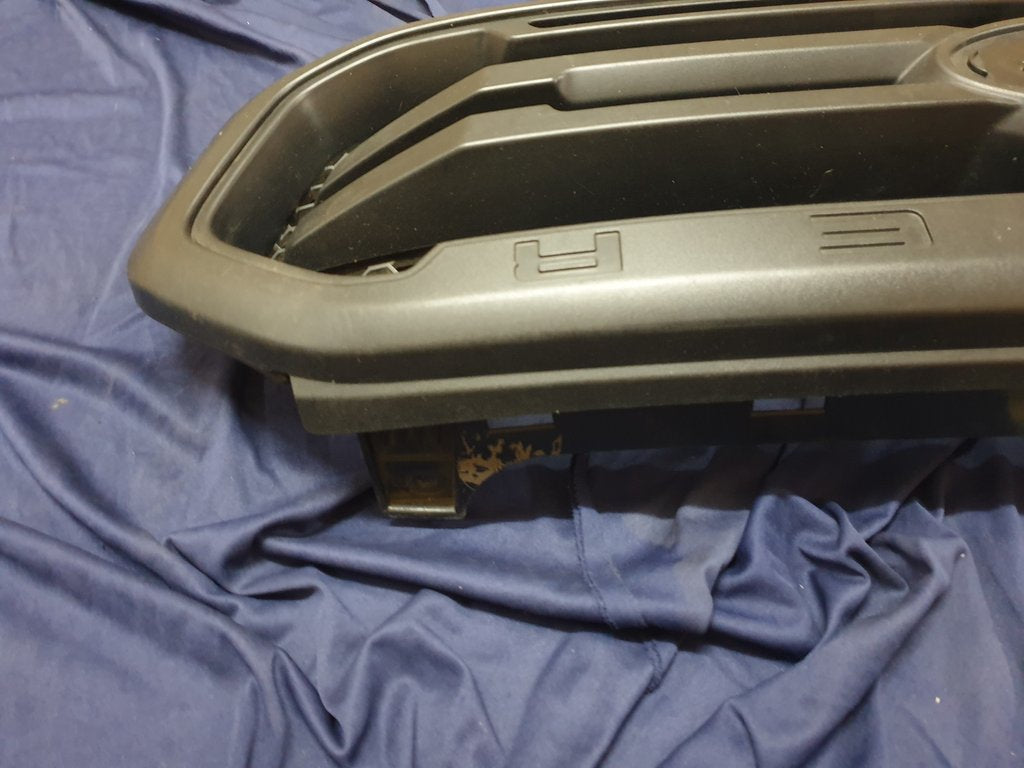 Ford Ranger Radiator Grille - Light Wear and Tear