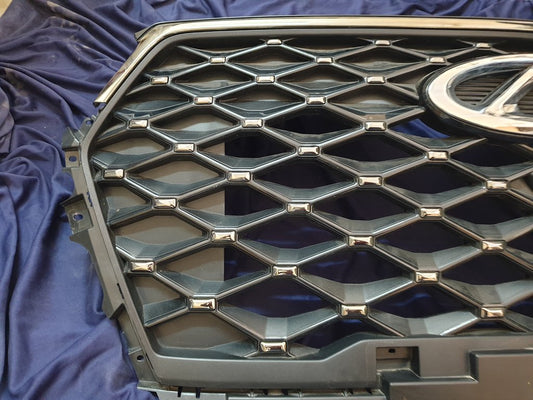 Chery Tiggo 7 Pro Radiator Grille - Like New