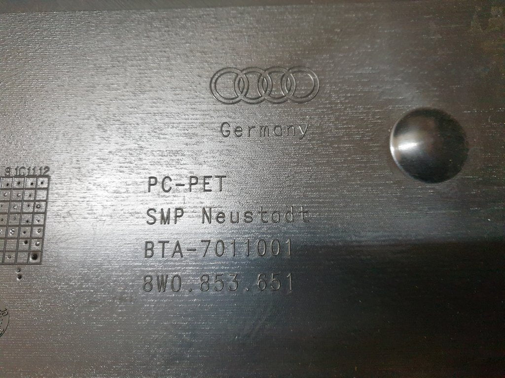Audi A4 Radiator Grille - Light Wear and Tear, Chrome damaged