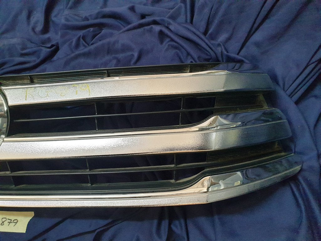 Toyota Hilux Radiator Grille - Light Wear and Tear