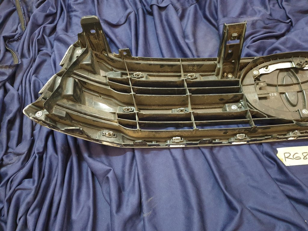 Toyota Hilux Radiator Grille - Light Wear and Tear