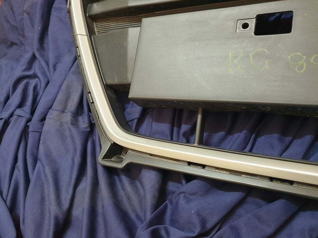 Suzuki Swift Dzire Radiator Grille - Light Wear and Tear, Small chips
