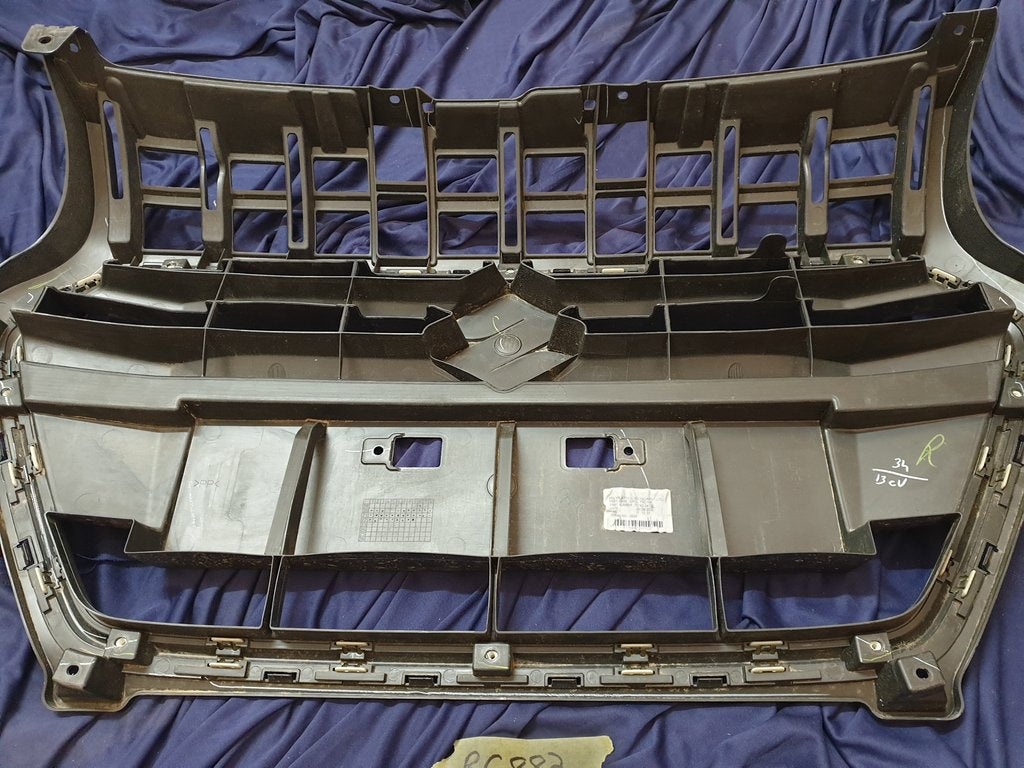 Suzuki Swift Dzire Radiator Grille - Light Wear and Tear, Small chips