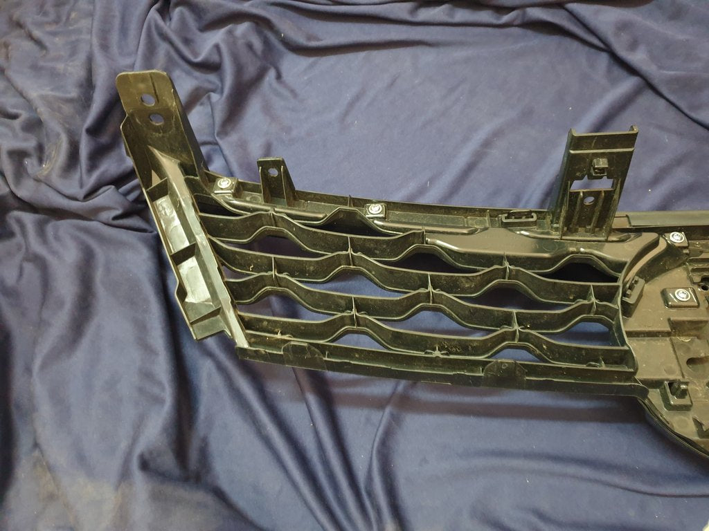 Toyota Fortuner Radiator Grille - Wear and Tear, Scratches