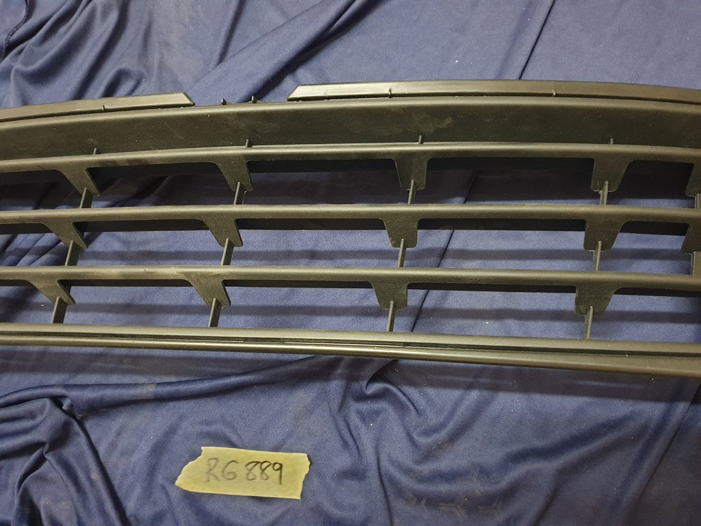Toyota Starlet Suzuki Baleno 71721M50S00 Front Bumper Lower Grille