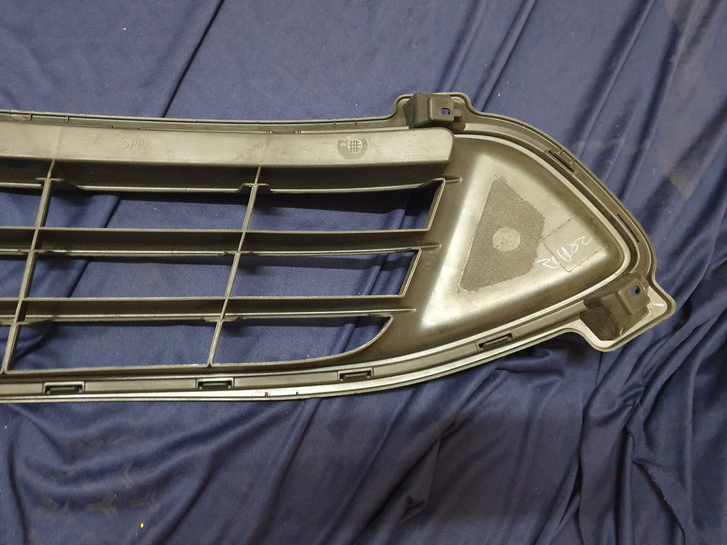 Toyota Starlet Suzuki Baleno 71721M50S00 Front Bumper Lower Grille