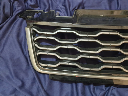 Land Rover Range Rover Radiator Grille - Light Wear and Tear