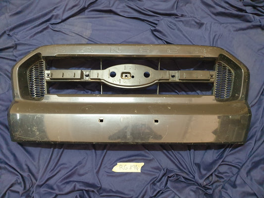 Ford Ranger Radiator Grille - Broken brackets, chips, scratches