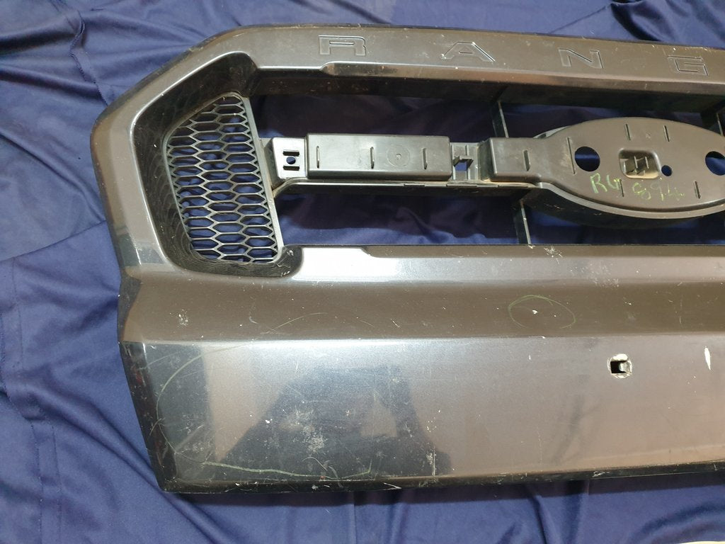 Ford Ranger Radiator Grille - Broken brackets, chips, scratches