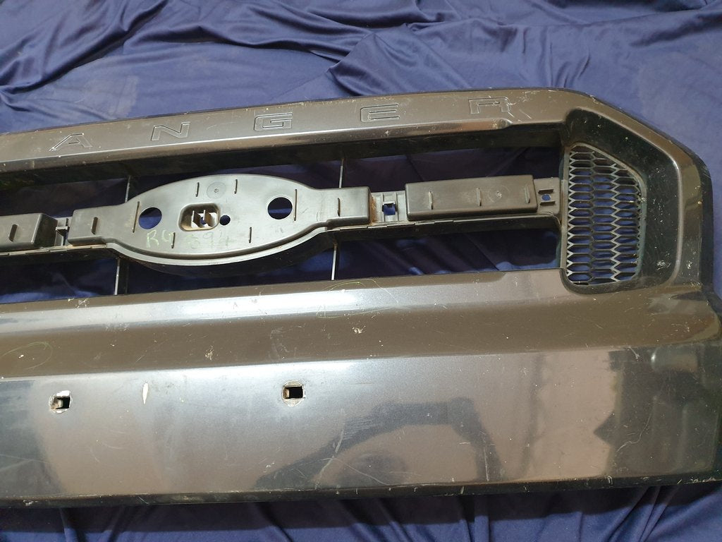 Ford Ranger Radiator Grille - Broken brackets, chips, scratches