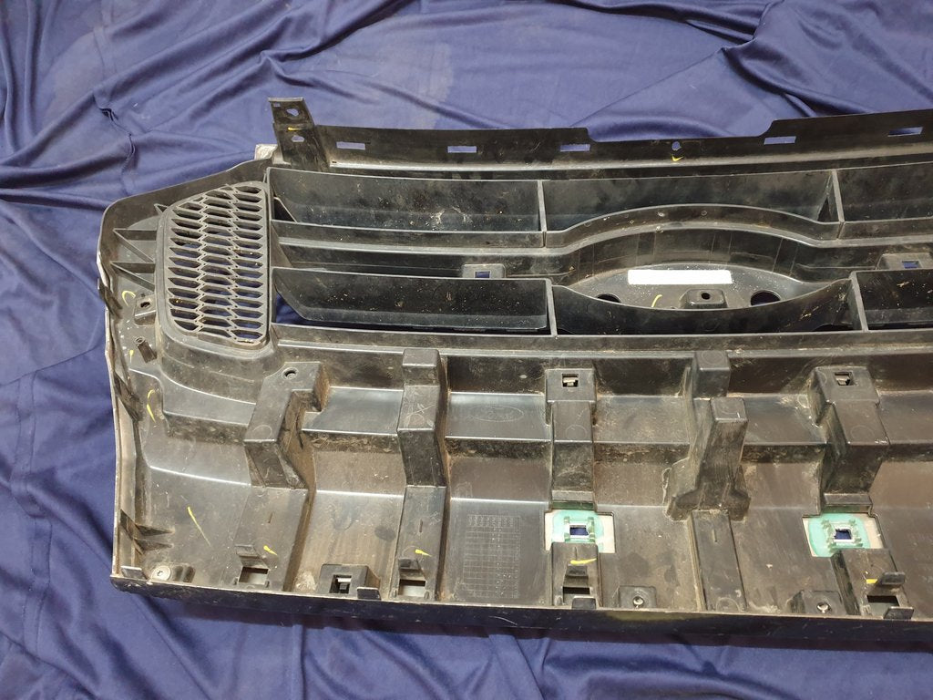 Ford Ranger Radiator Grille - Broken brackets, chips, scratches
