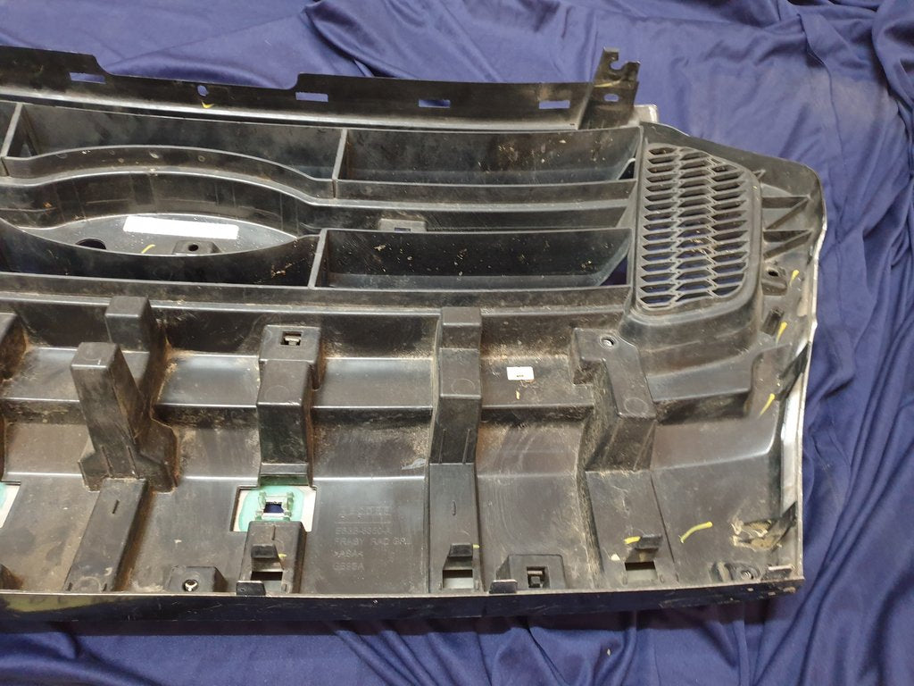 Ford Ranger Radiator Grille - Broken brackets, chips, scratches