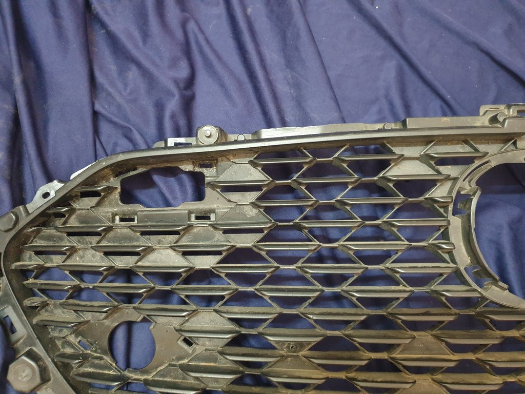 Mazda 3 Radiator Grille - Wear and Tear