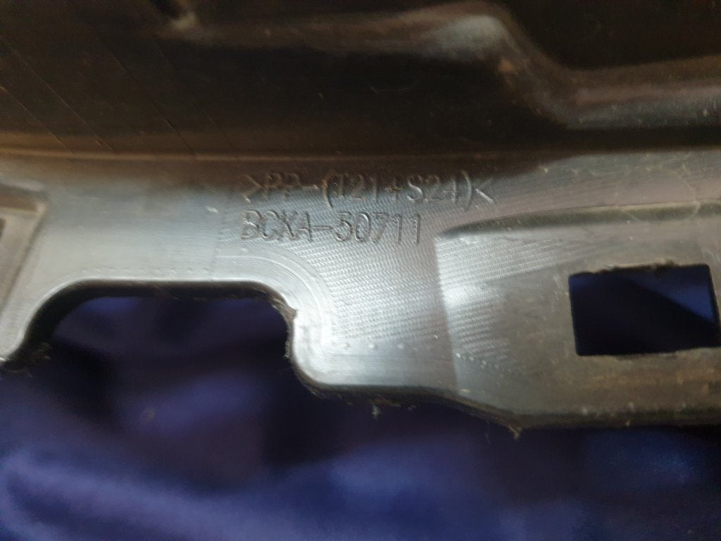 Mazda 3 Radiator Grille - Wear and Tear
