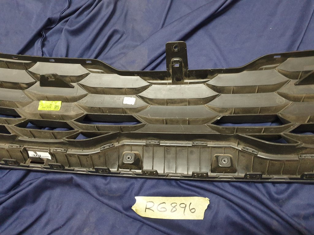 KIA Seltos Radiator Grille - Wear and Tear, Small scratches