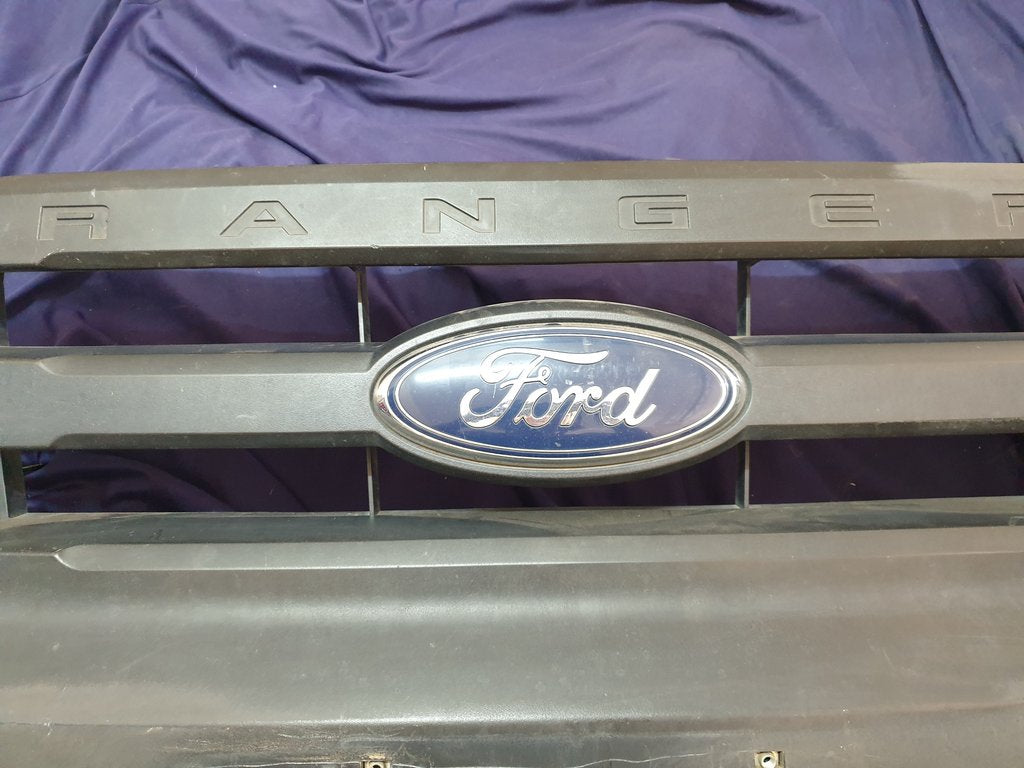 Ford Ranger Radiator Grille - Wear and Tear