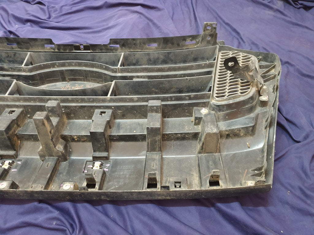Ford Ranger Radiator Grille - Wear and Tear