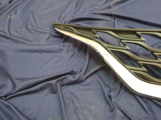 Suzuki Baleno Radiator Grille - Chrome Moulding Ruined