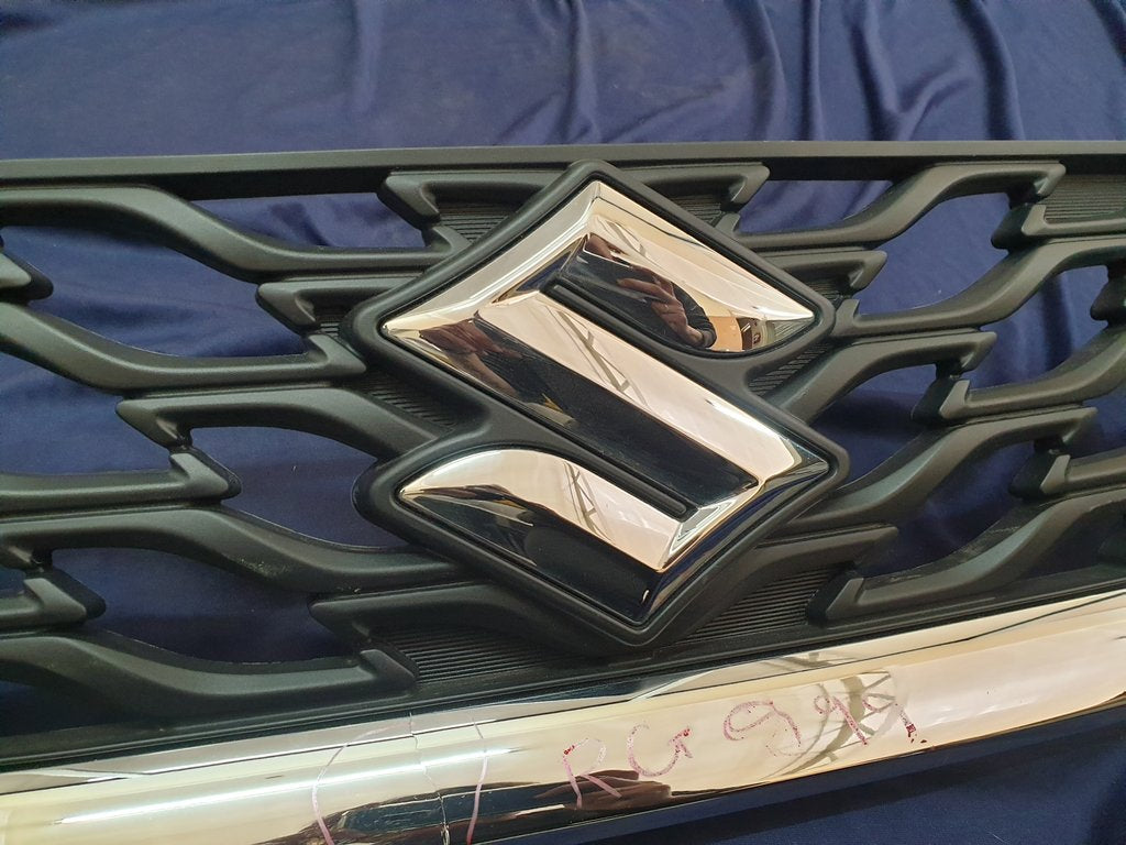 Suzuki Baleno Radiator Grille - Chrome Moulding Ruined