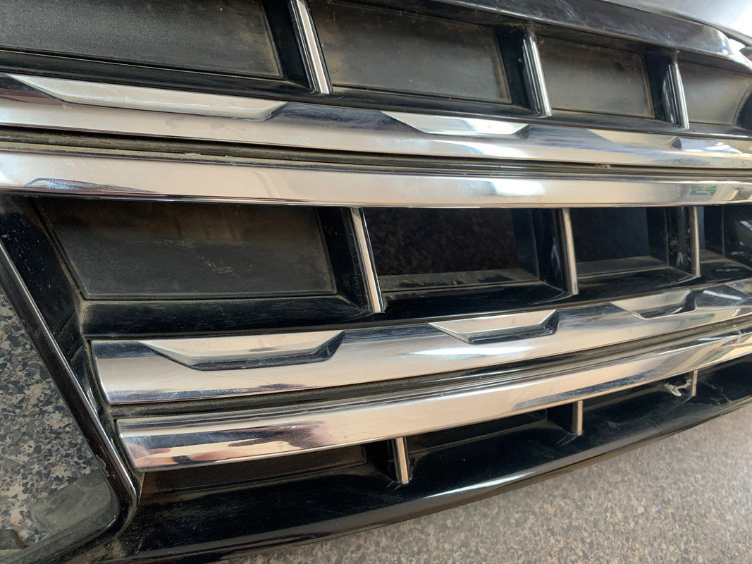 Volkswagen Amarok 2018 Radiator Grille Assy with Emblem/Badge