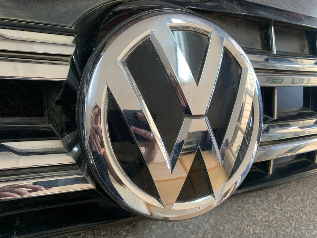 Volkswagen Amarok 2018 Radiator Grille Assy with Emblem/Badge