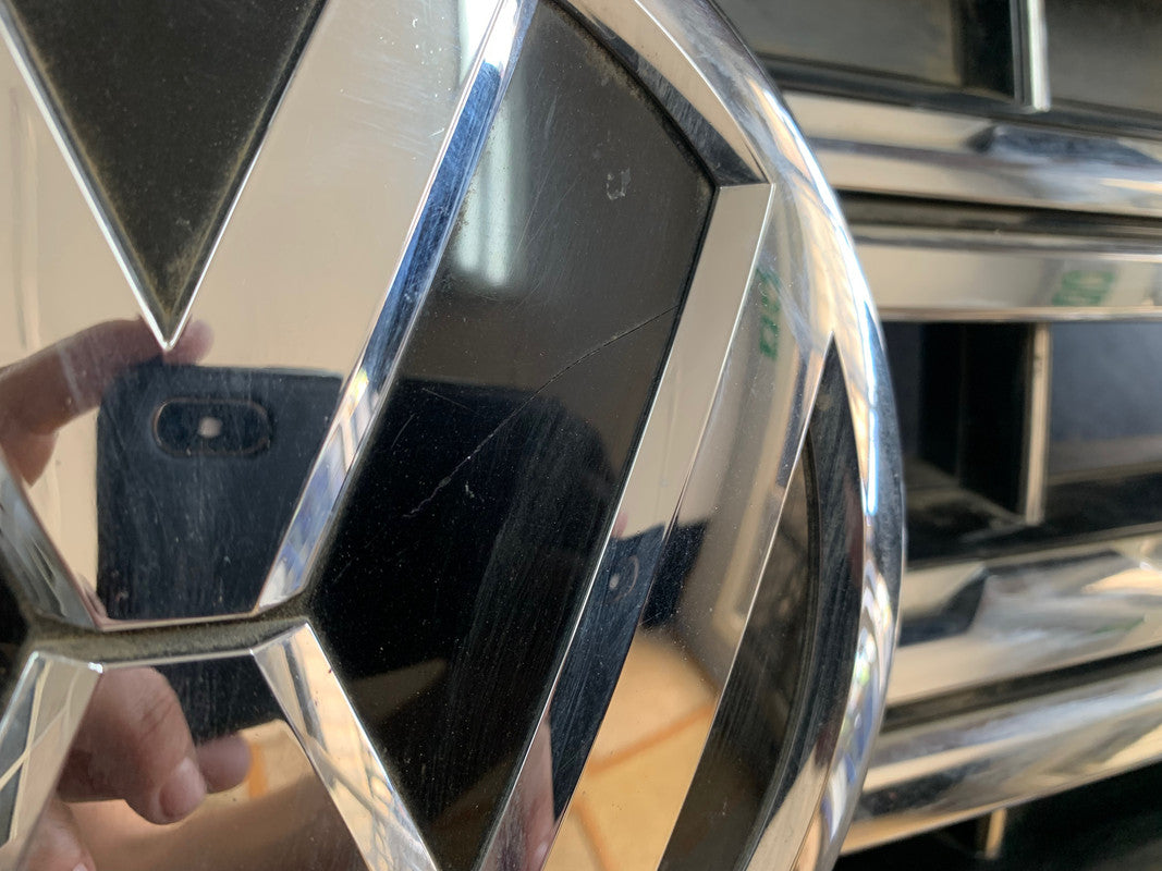 Volkswagen Amarok 2018 Radiator Grille Assy with Emblem/Badge