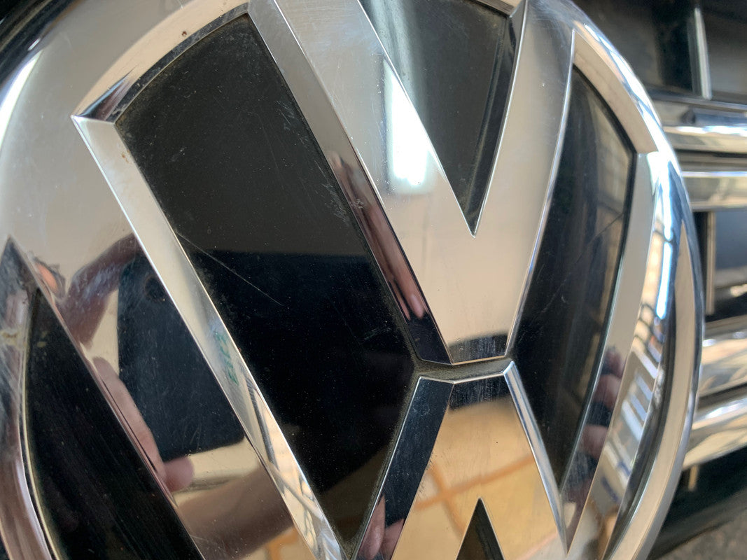 Volkswagen Amarok 2018 Radiator Grille Assy with Emblem/Badge
