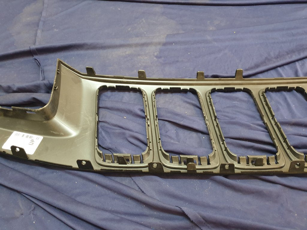 Jeep Grand Cherokee Front Bumper Grille Surround