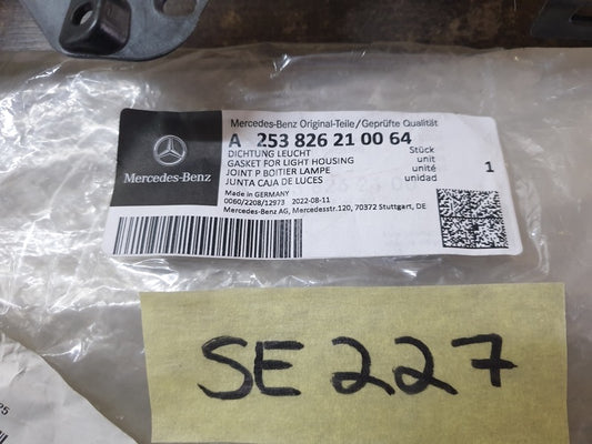 Original New Mercedes-Benz GLC W253 Left Front Headlight Surrounding Rubber