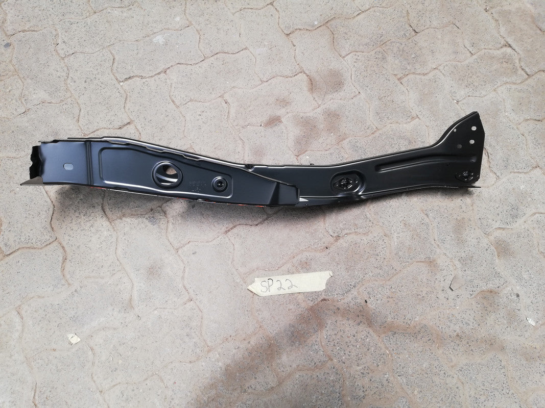 Mercedes-Benz GLC W253, 250 D 2019 Left Front Upper Wheelhouse Support