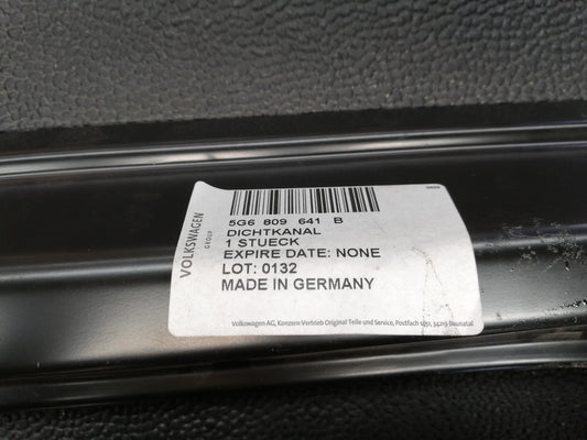 Volkswagen Golf 7 Left Rear Quarter Panel Gutter