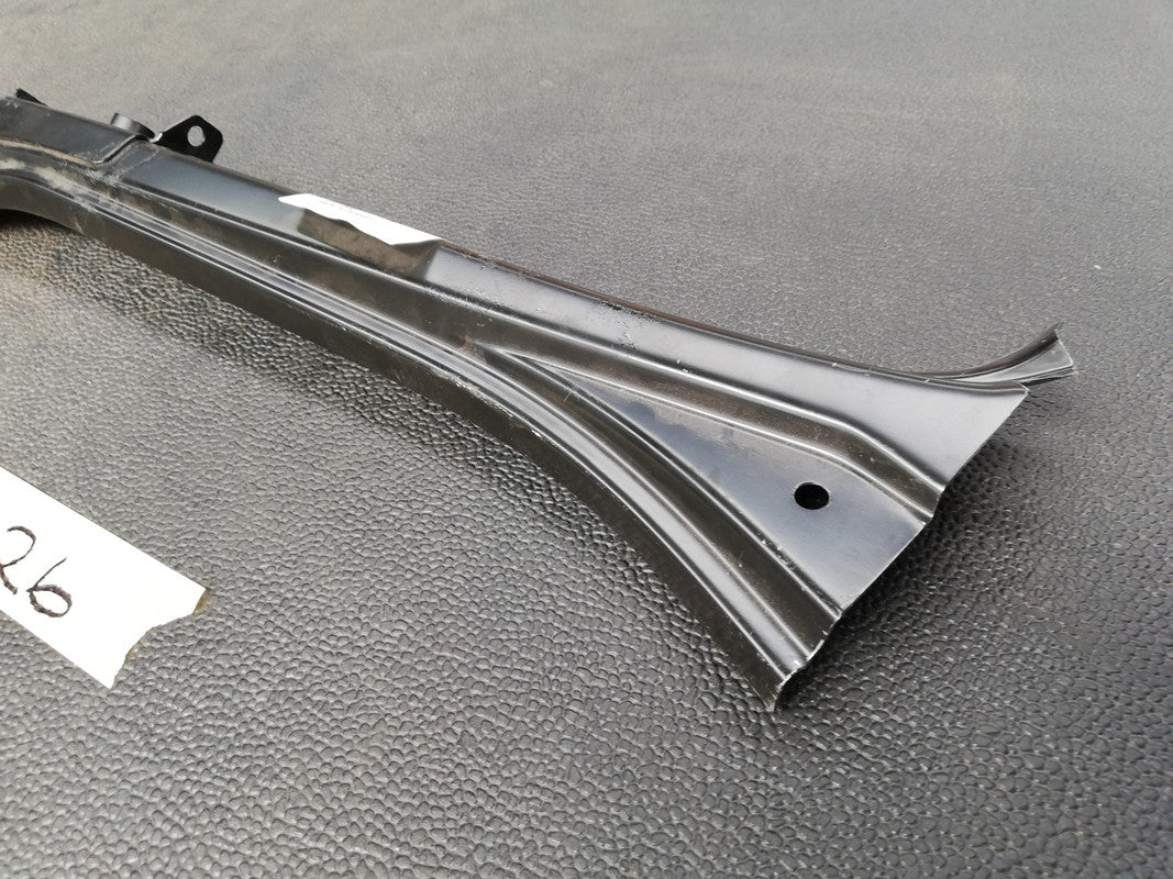 Volkswagen Golf 7 Left Rear Quarter Panel Gutter