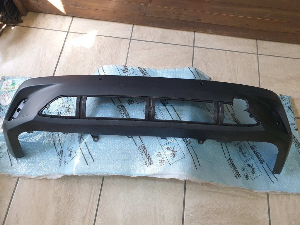Original New Toyota Corolla Cross 2021, 2022, 2023, 2024 Rear