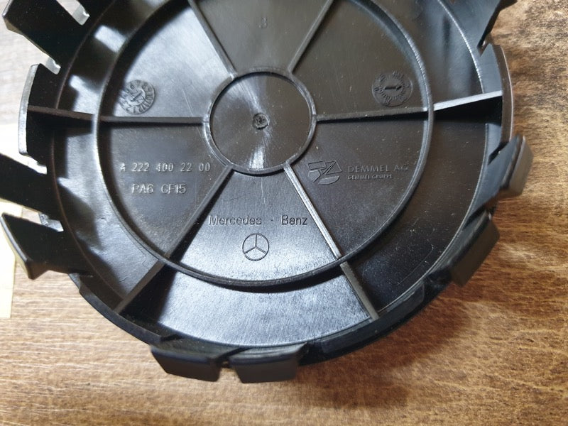Original New Mercedes-Benz Hub Cap