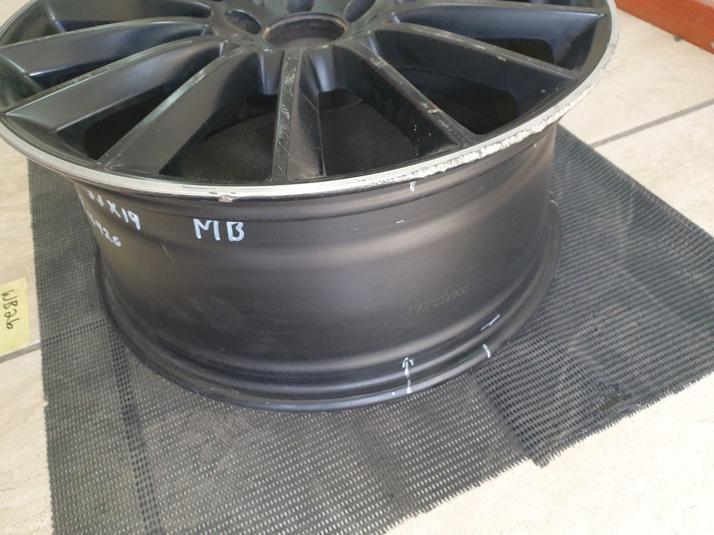Mercedes-Benz CLA AMG W118 8.5Jx19H2N aluminium Rim