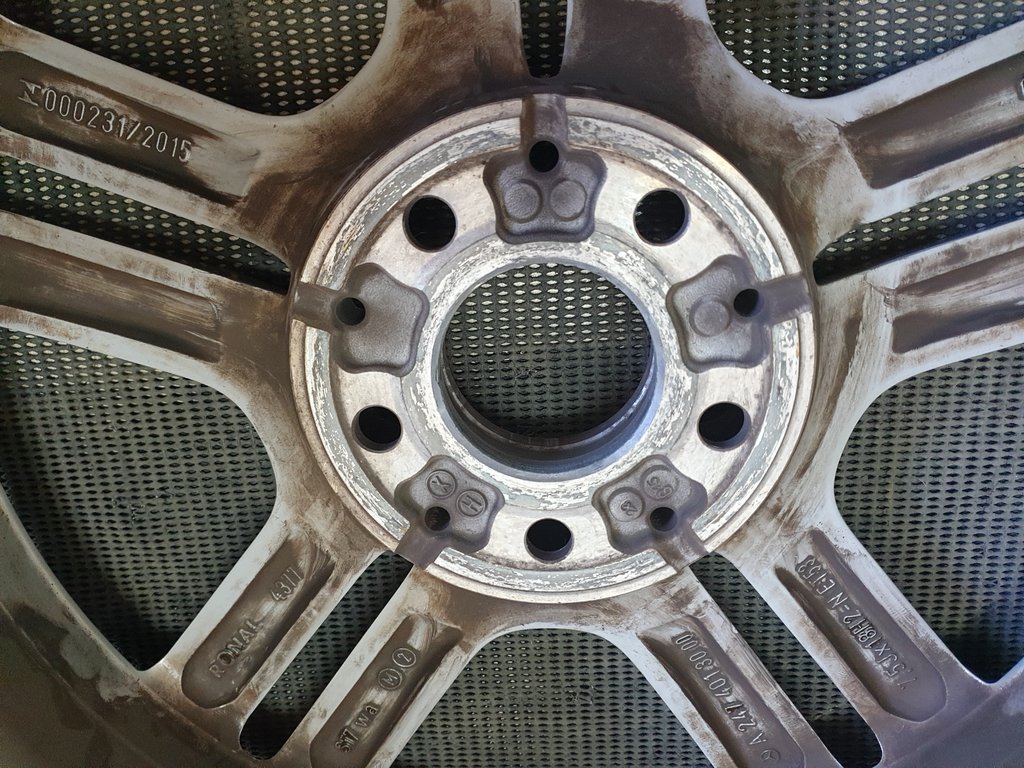 Mercedes-Benz GLB X247 7.5Jx18H2N Aluminium Rim
