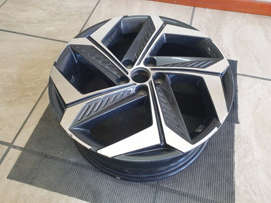 Hyundai Tucson 7.5Jx19H2 Aluminium Rim