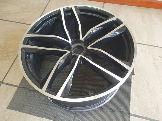 Audi A6 9.5Jx21H2 Aluminium Rim