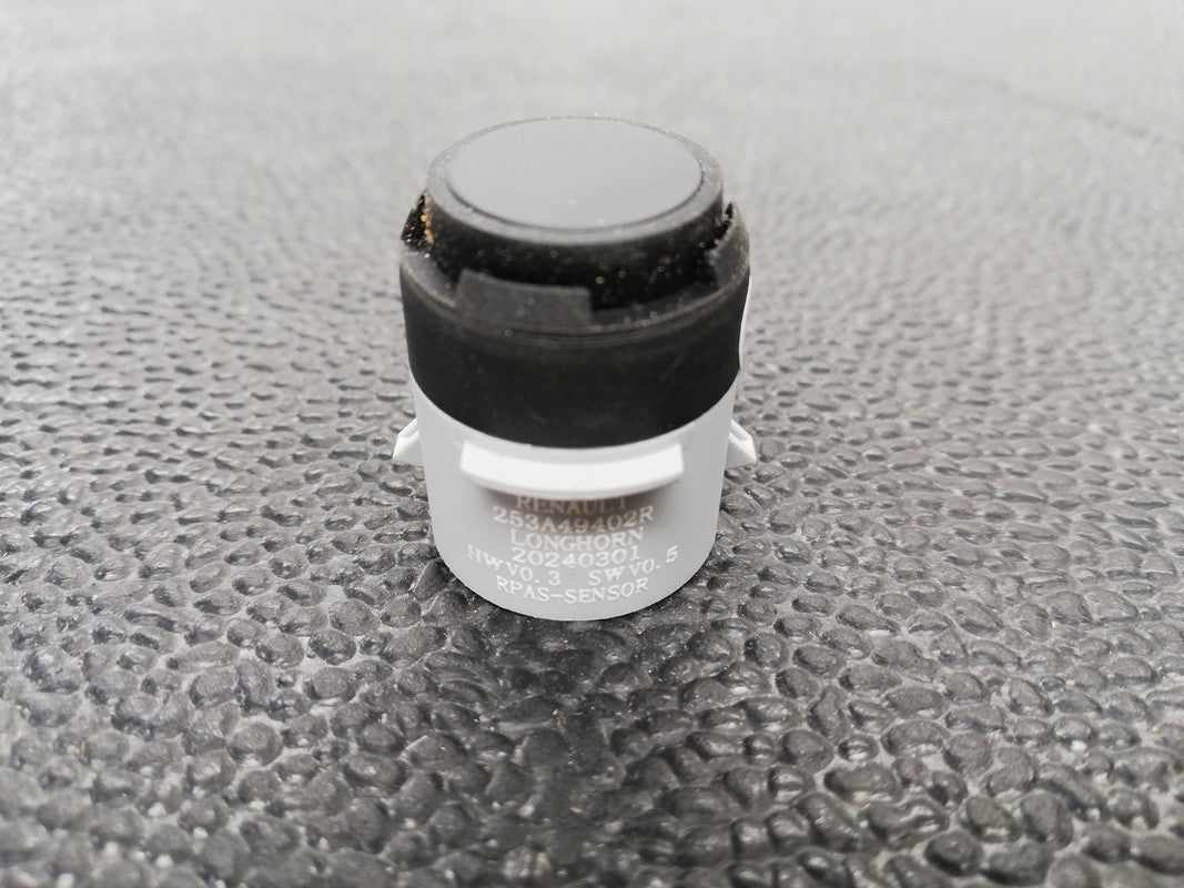 Renault Kwid 1.0 Express 2020 Left Rear Outer PDC Sensor