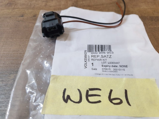 Original New Audi Volkswagen Headlight Bulb Socket