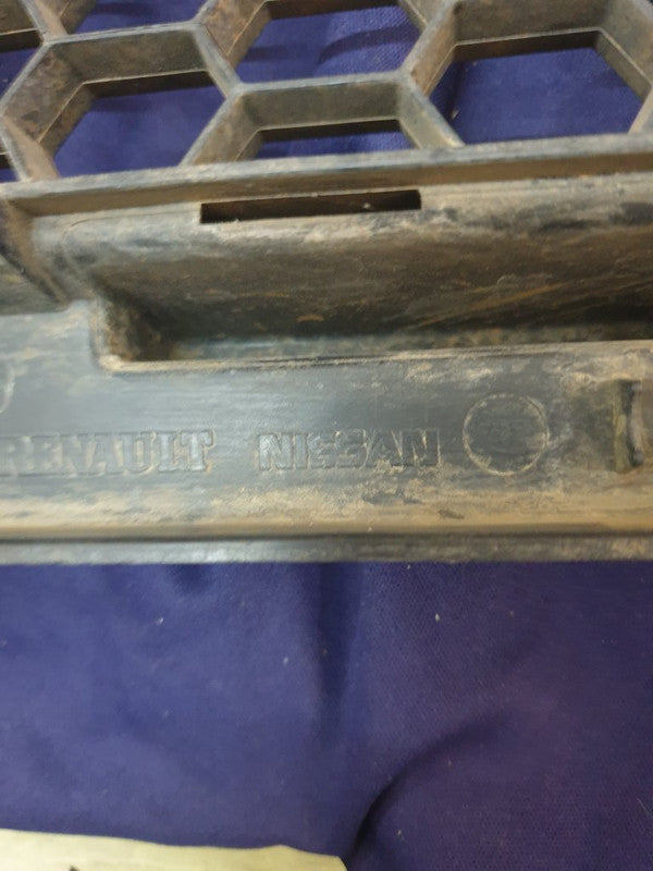 Renault Megane Front Bumper Lower Grille