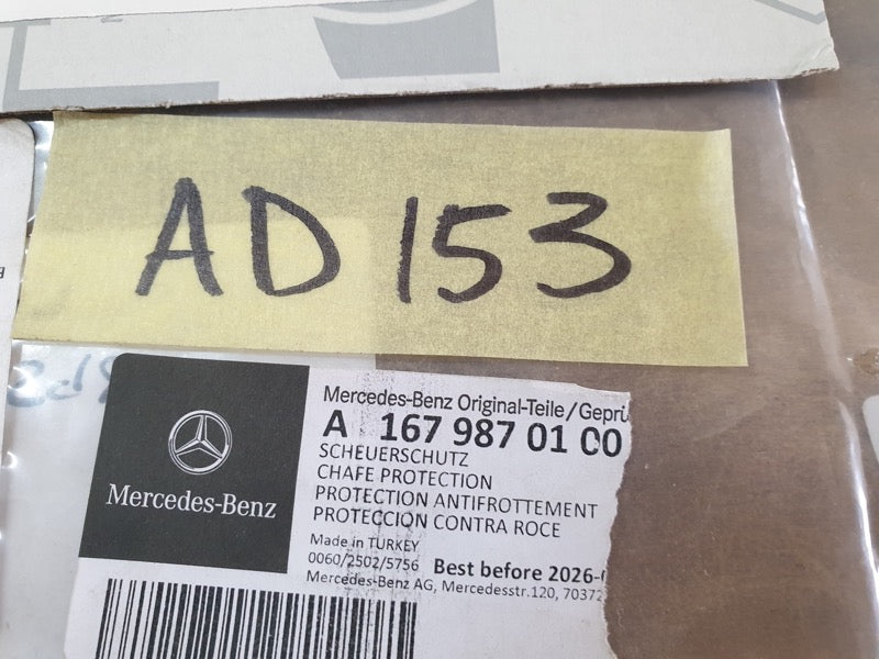 Original New Mercedes-Benz GLE W167 2021 Left Front Fender and Bumper Chafe Protection Spacer
