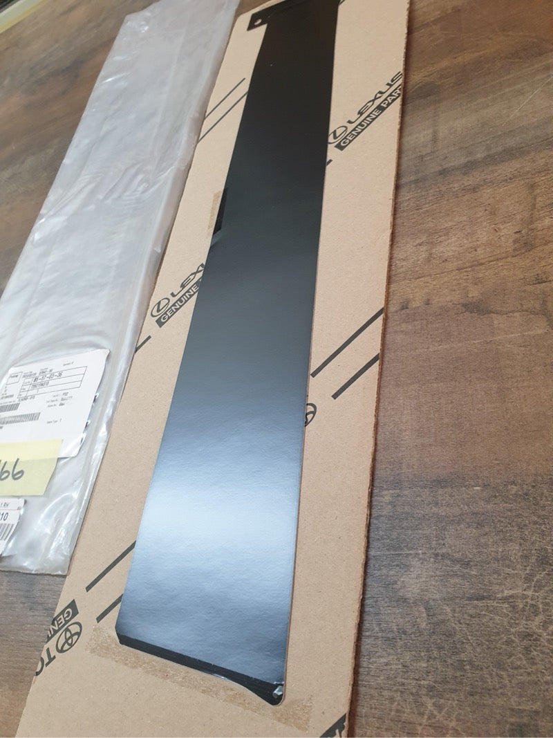 Original New Toyota Fortuner 2011 Right Front Door Blackout